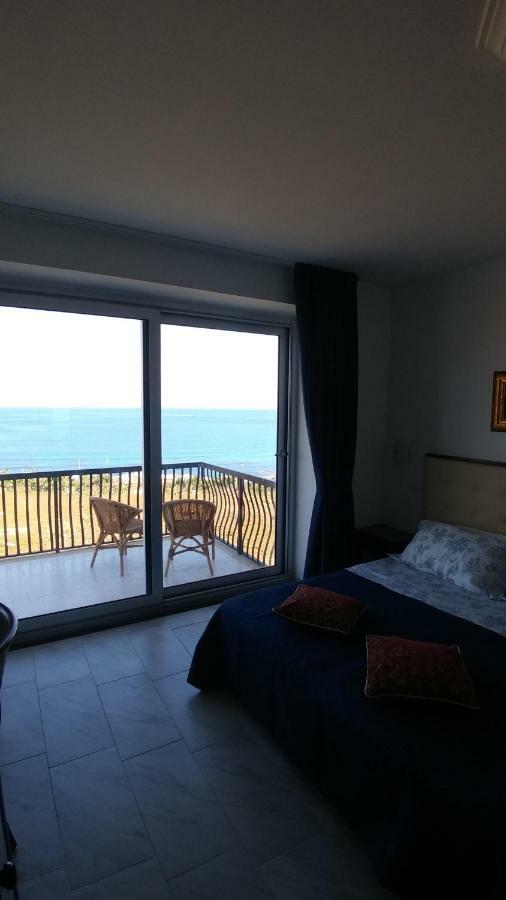 B&B Aquila Reale Portopalo Di Capo Passero Dış mekan fotoğraf